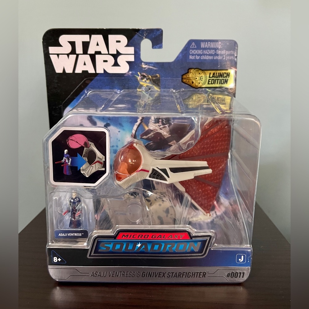 Star Wars light armor class Ginivex Starfighter 3 -inch vehicle + Asajj Ventress
